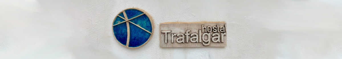 Logo cerámico Hostal Trafalgar Barbate - alojamiento económico en Cádiz