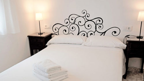 Habitación Hostal Trafalgar Barbate - alojamiento económico en Cádiz